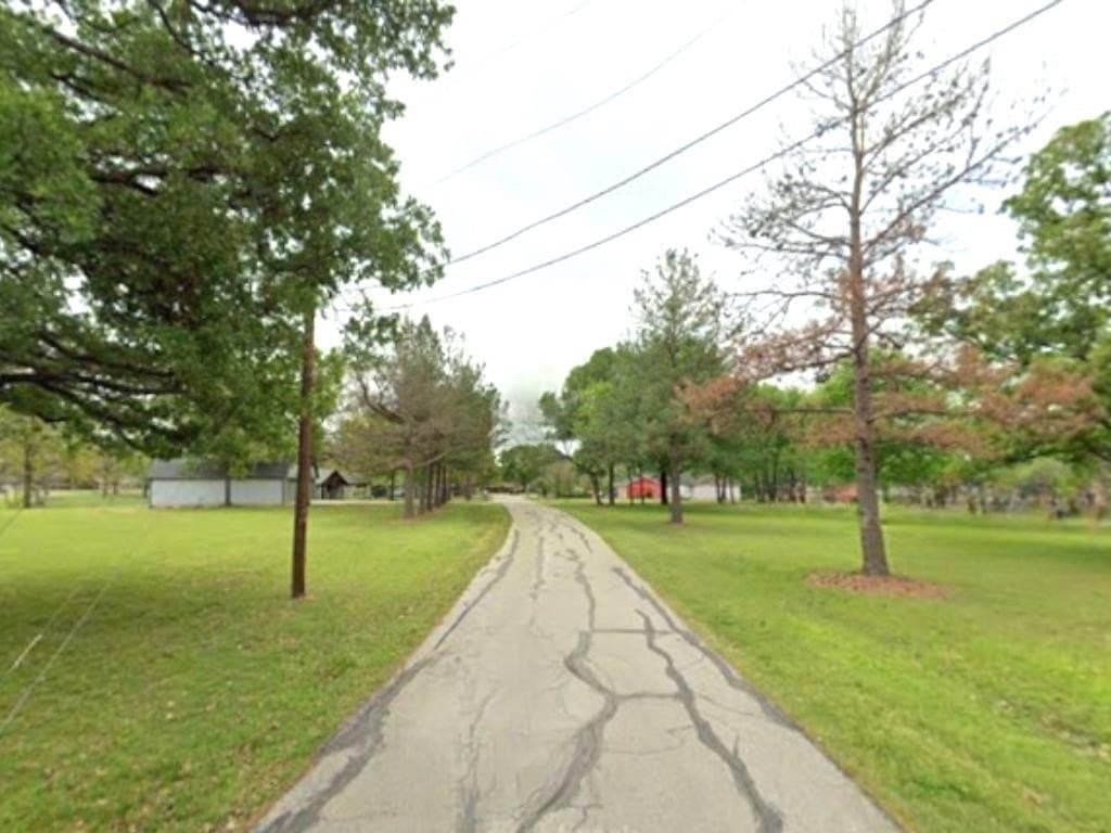 0.24 acres in Henderson County gallery image 4