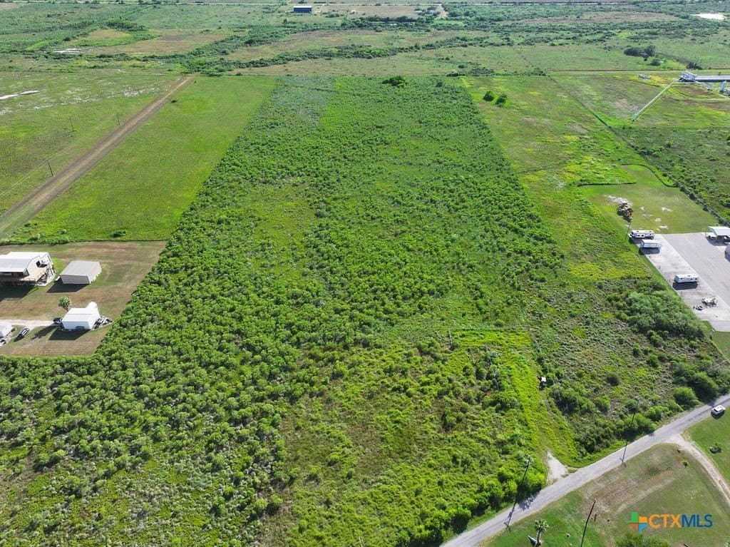 10.83 acres in Calhoun County - photo 7