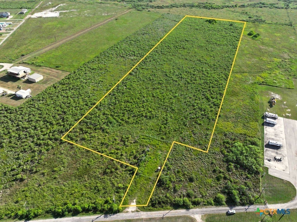 10.83 acres in Calhoun County