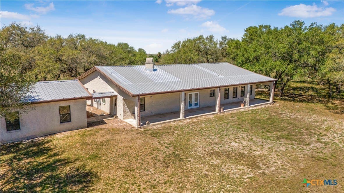 15 acres in Goliad County - photo 18