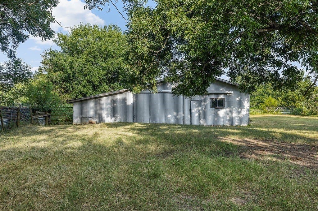 53.56 acres in Fayette County - photo 6