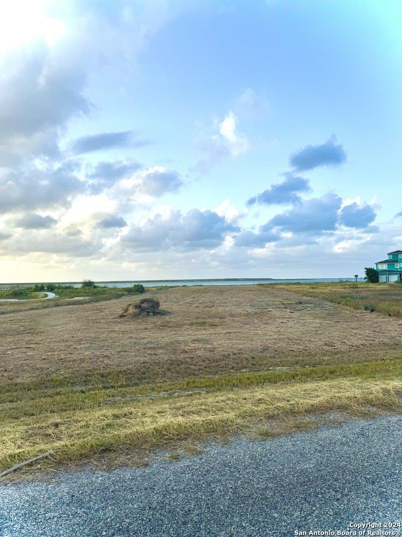 1.29 acres in Aransas County gallery image 2