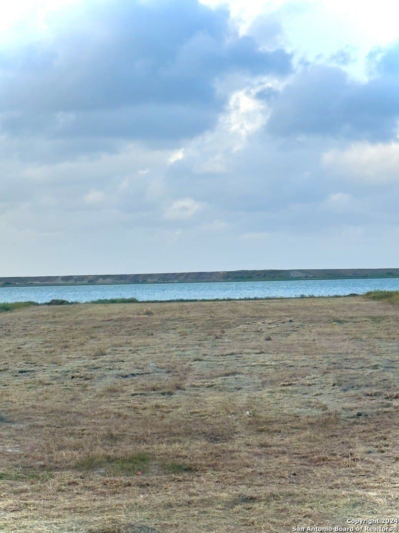 1.29 acres in Aransas County gallery image 3