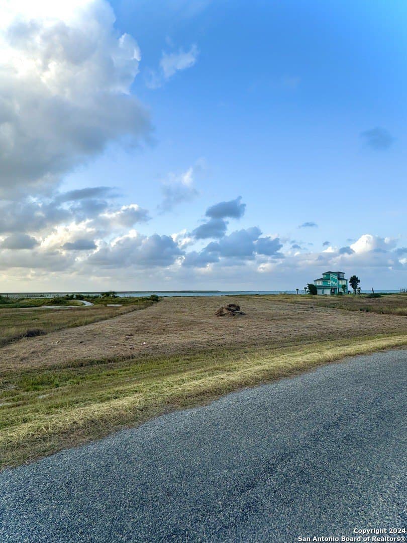 1.29 acres in Aransas County gallery image 4