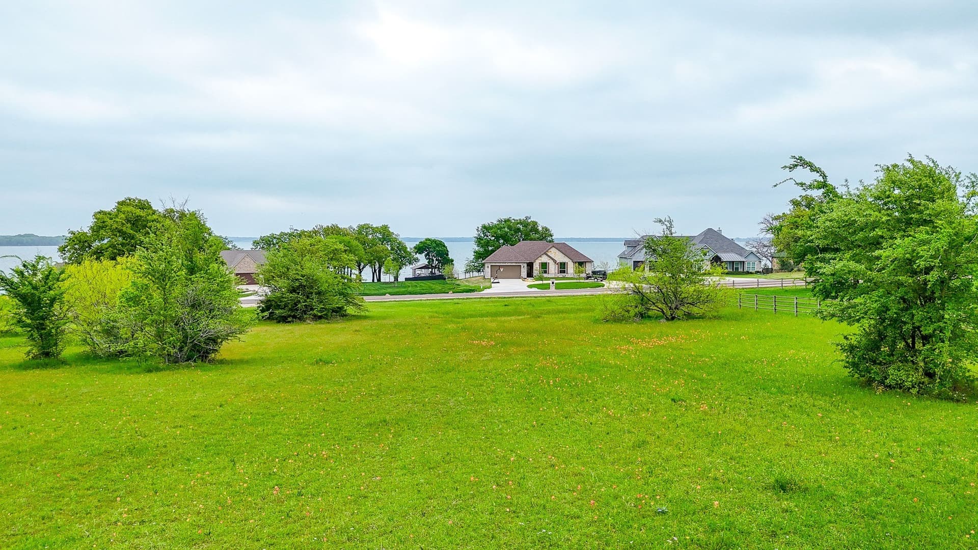 2 acres in Navarro County - photo 17