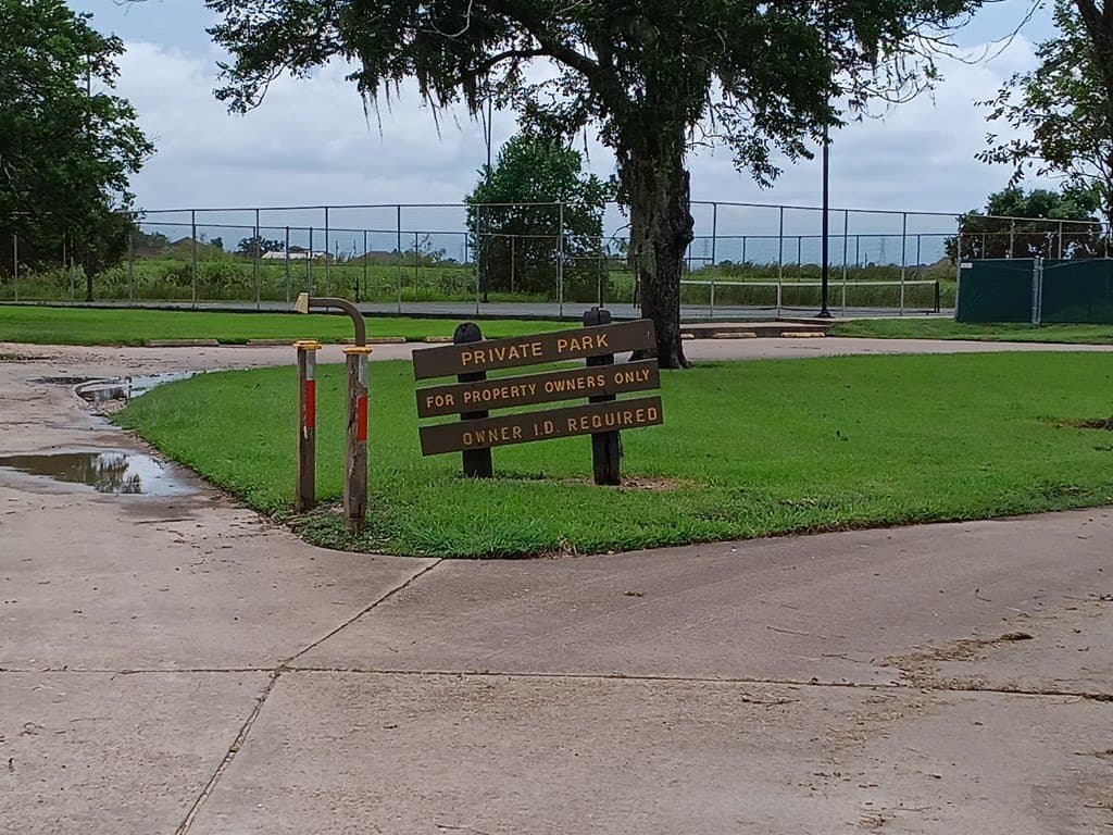 0.91 acres in Angleton County - photo 12