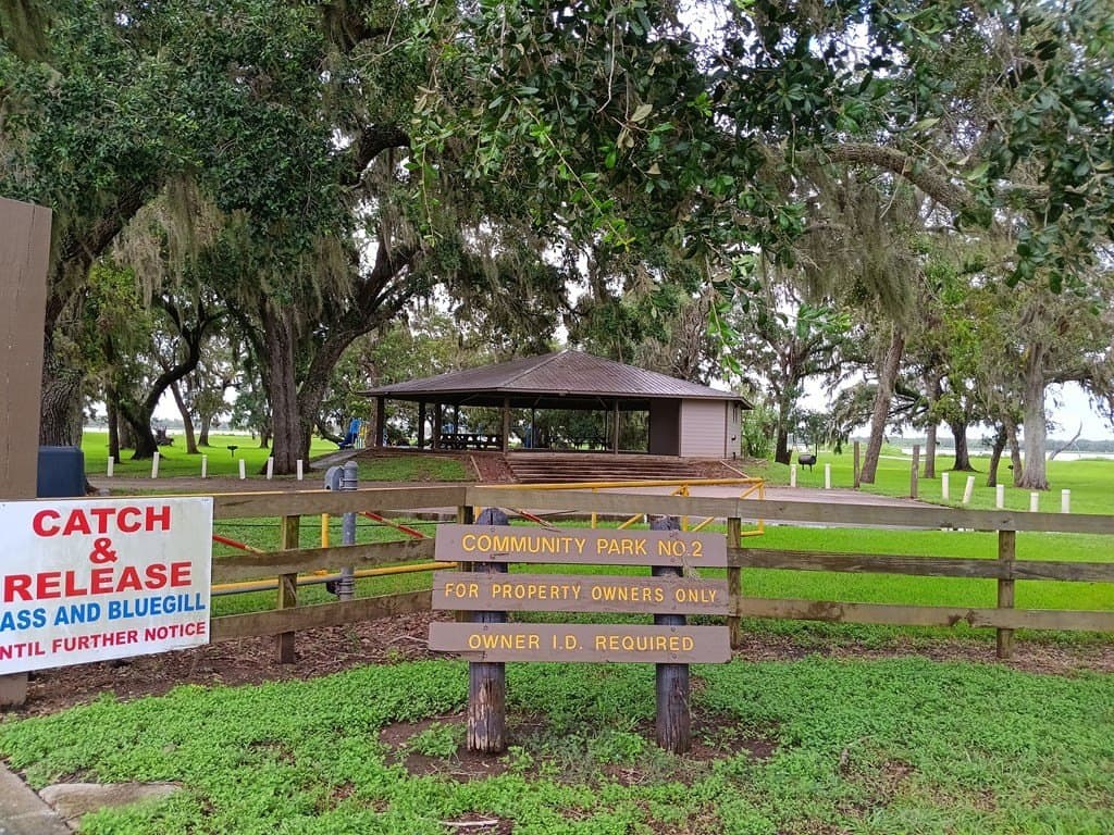 0.91 acres in Angleton County - photo 10