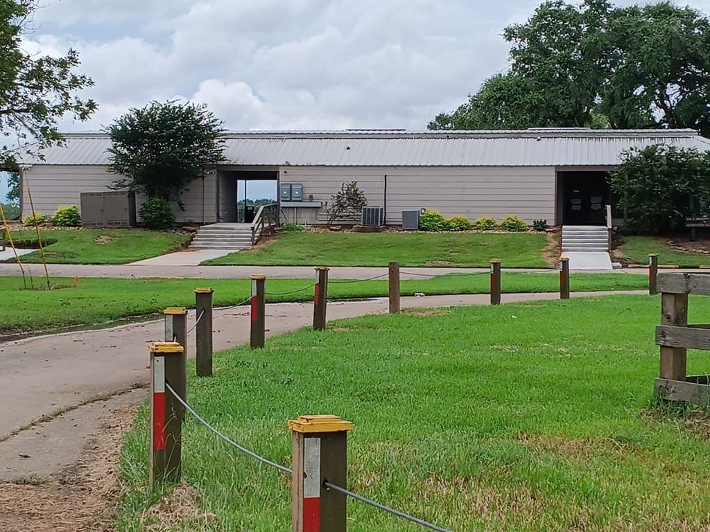 0.91 acres in Angleton County - photo 13