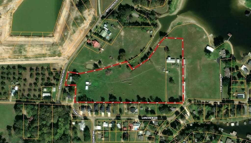 10.12 acres in Henderson County