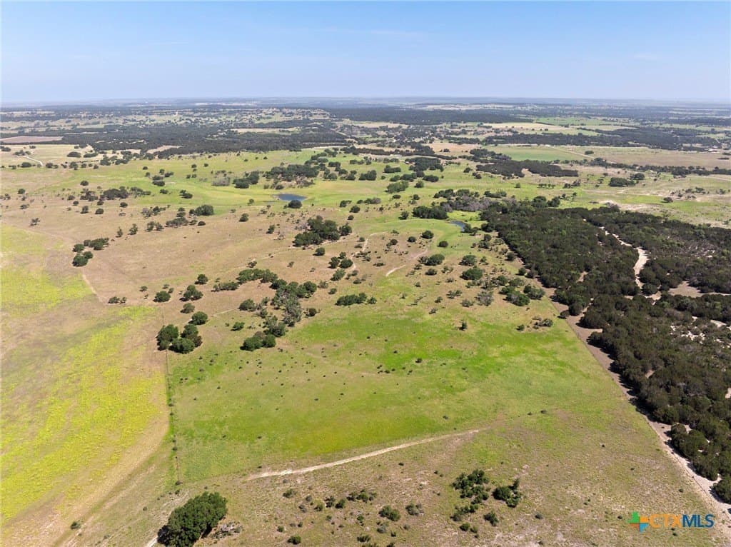 16 acres in Lampasas County