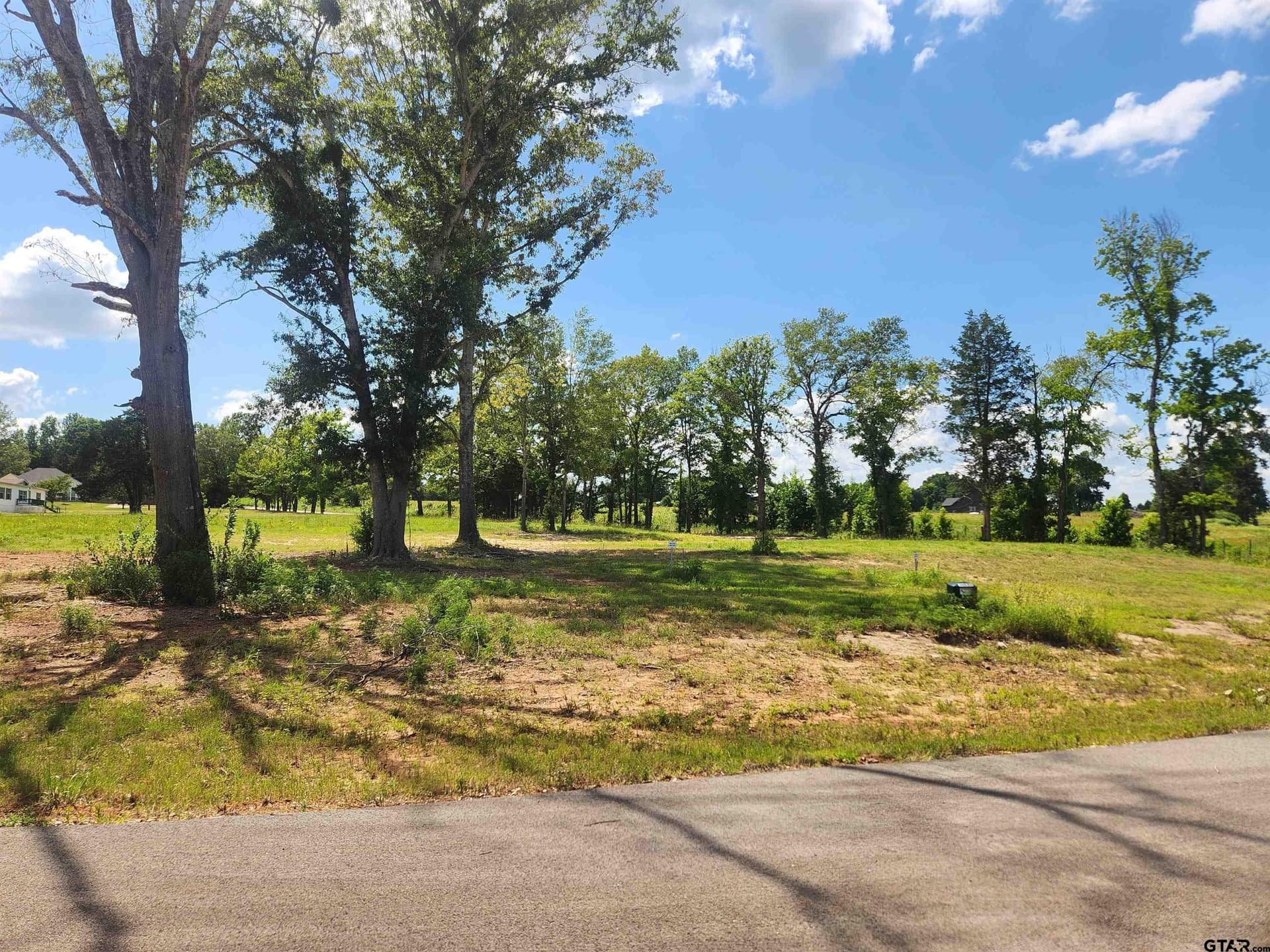 0.5 acres in Smith County gallery image 2