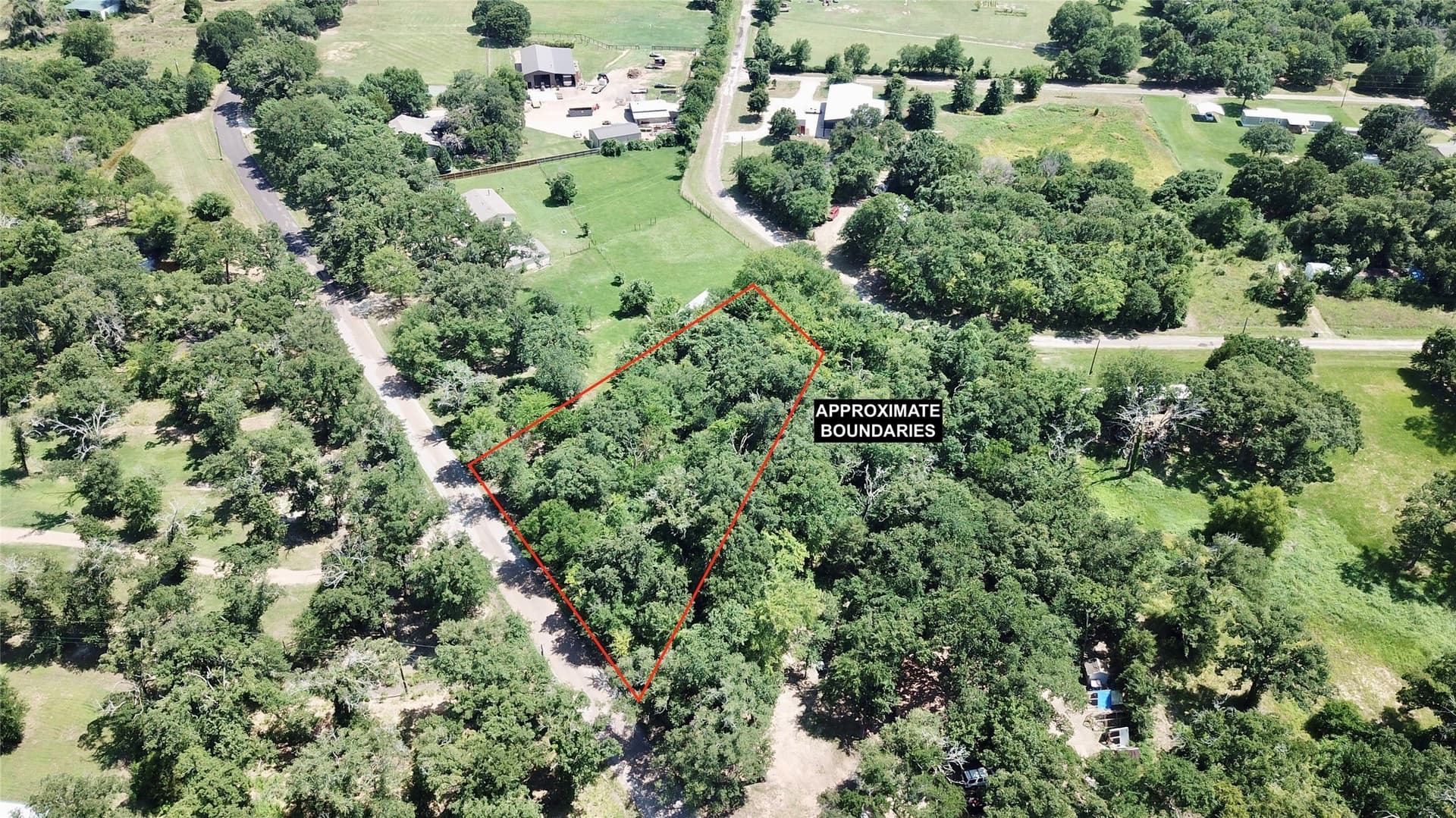0.96 acres in Henderson County gallery image 2