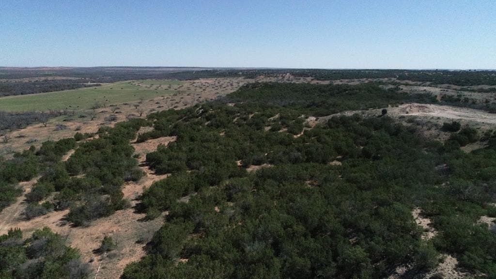 320 acres in Nolan County