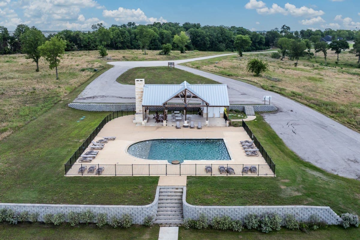 1.55 acres in Navarro County - photo 6