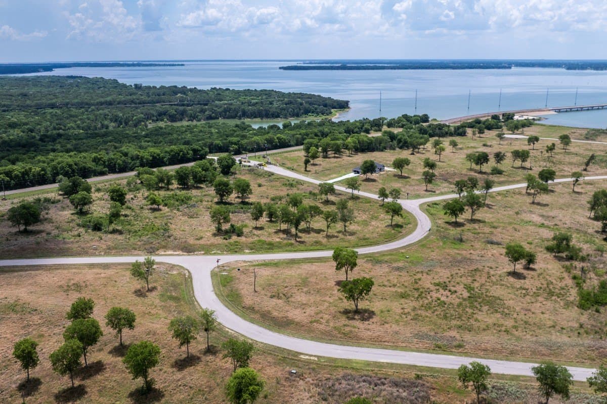 1.55 acres in Navarro County - photo 7