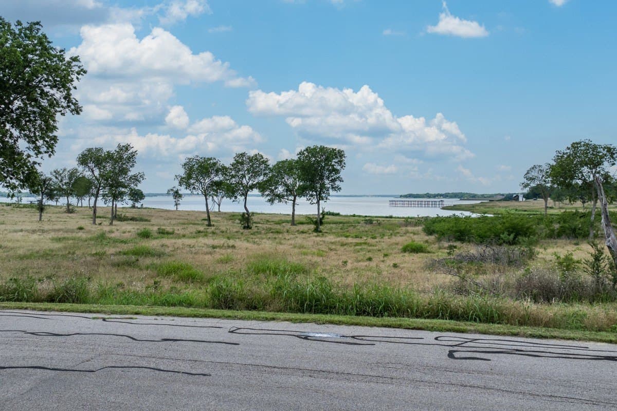 1.55 acres in Navarro County gallery image 3