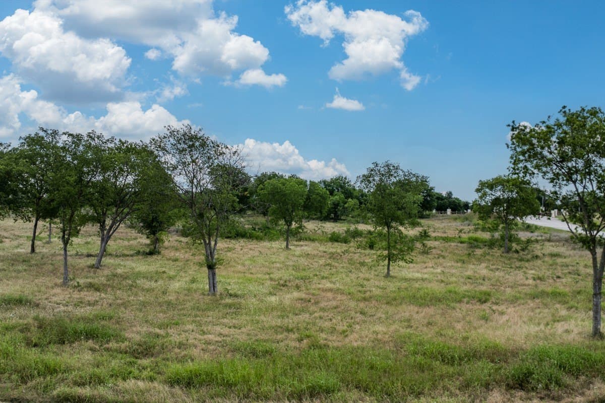1.55 acres in Navarro County - photo 11