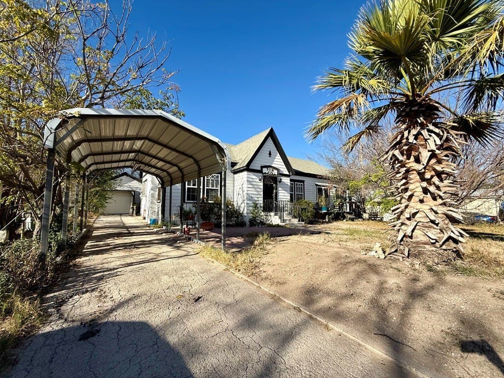 8,580 acres in Val Verde County gallery image 4