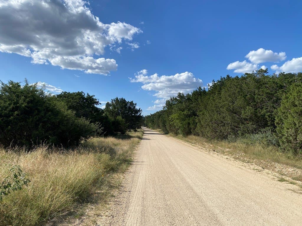 6.39 acres in Real County - photo 8