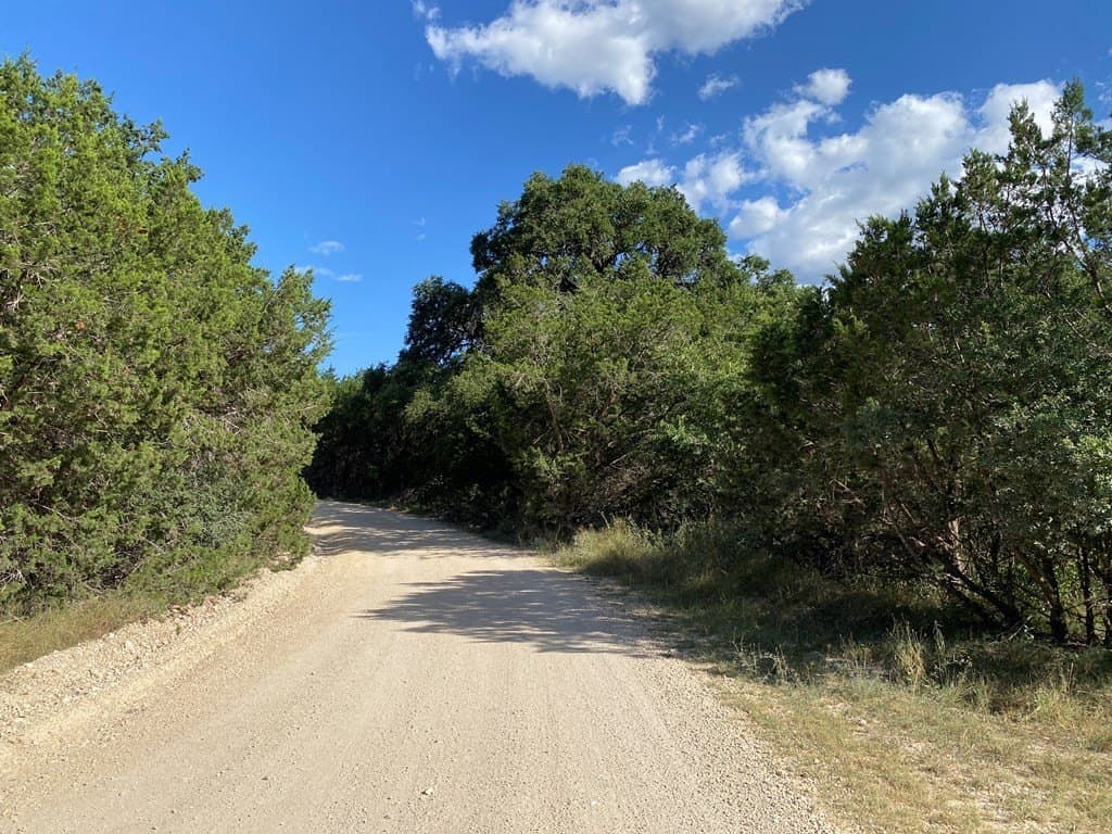 6.39 acres in Real County - photo 9