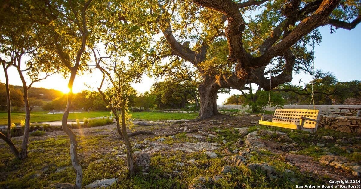 1.22 acres in Comal County - photo 31