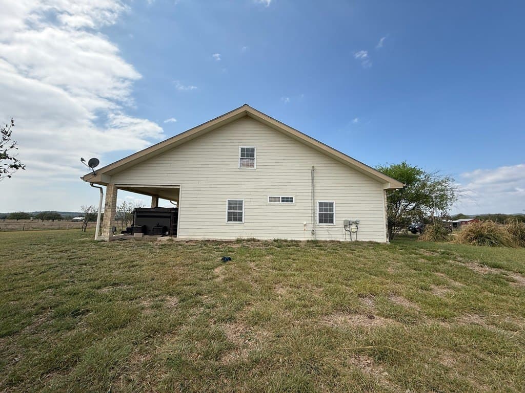 25.28 acres in Bandera County - photo 14
