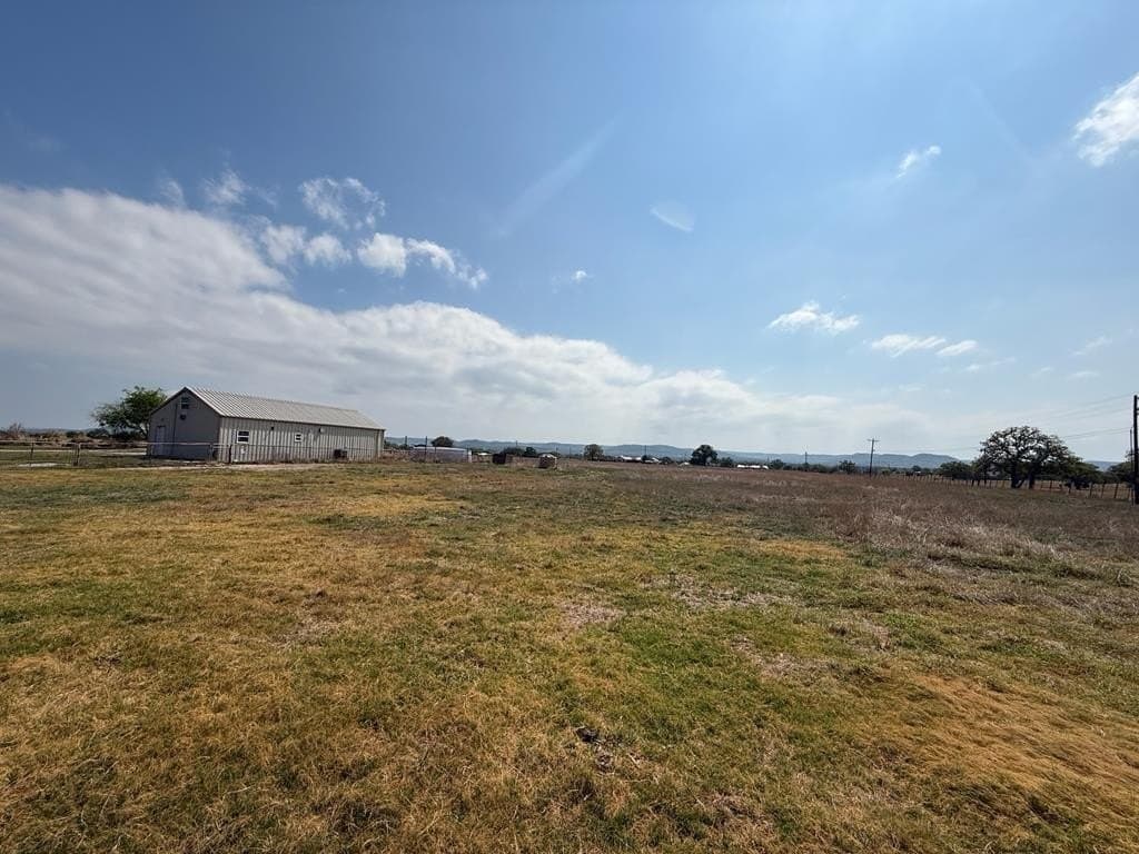 25.28 acres in Bandera County - photo 77