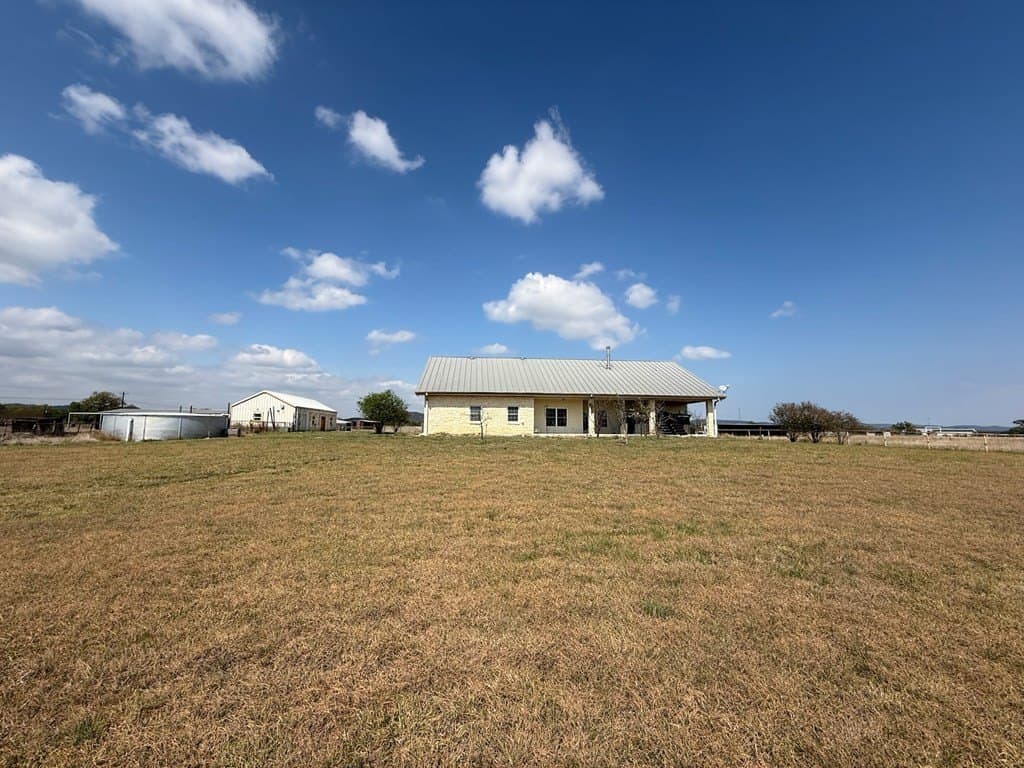 25.28 acres in Bandera County gallery image 3