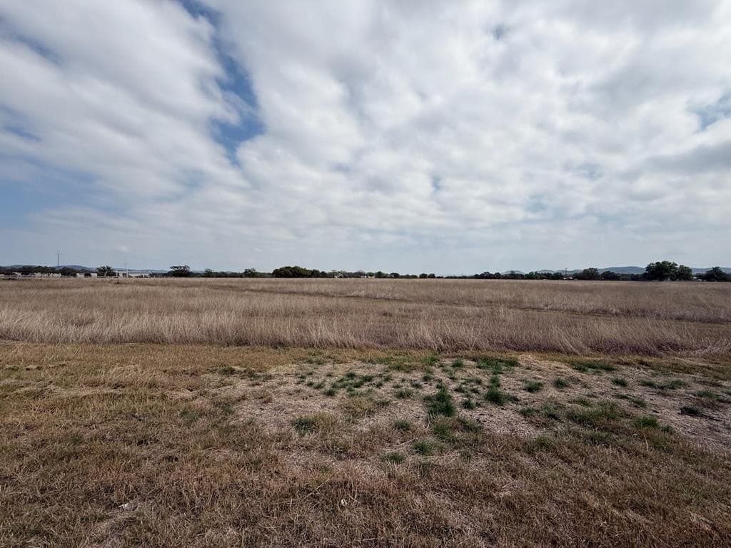 25.28 acres in Bandera County - photo 93