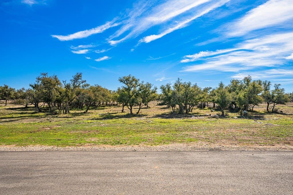 6.53 acres in Gillespie County gallery image 4