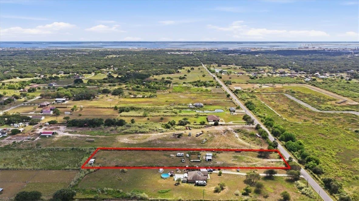 2.05 acres in San Patricio County - photo 4
