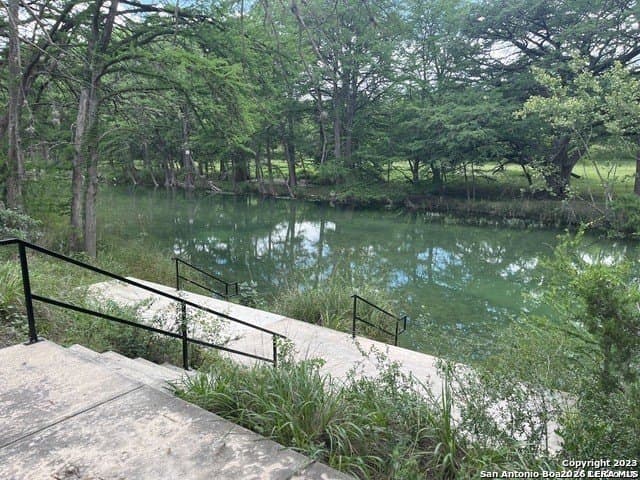 5.04 acres in Real County - photo 8