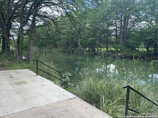 5.04 acres in Real County - photo 10