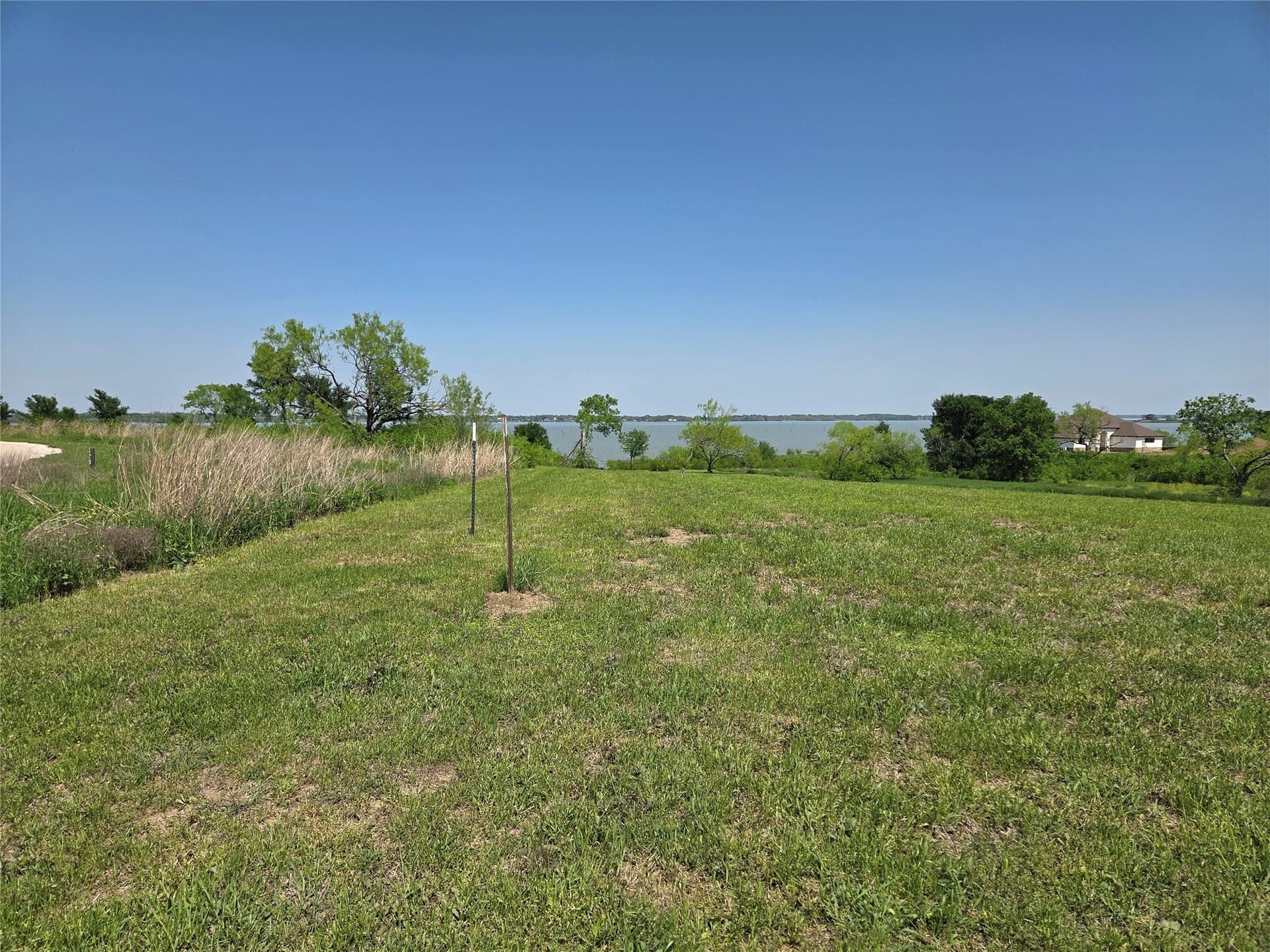 1.67 acres in Navarro County - photo 18