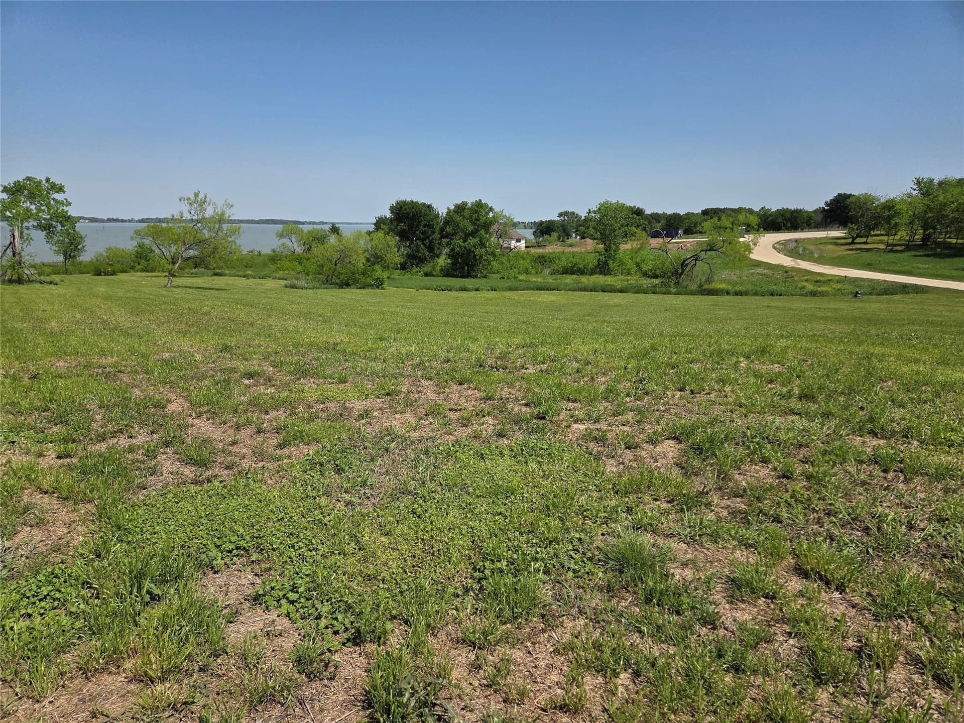 1.67 acres in Navarro County - photo 23