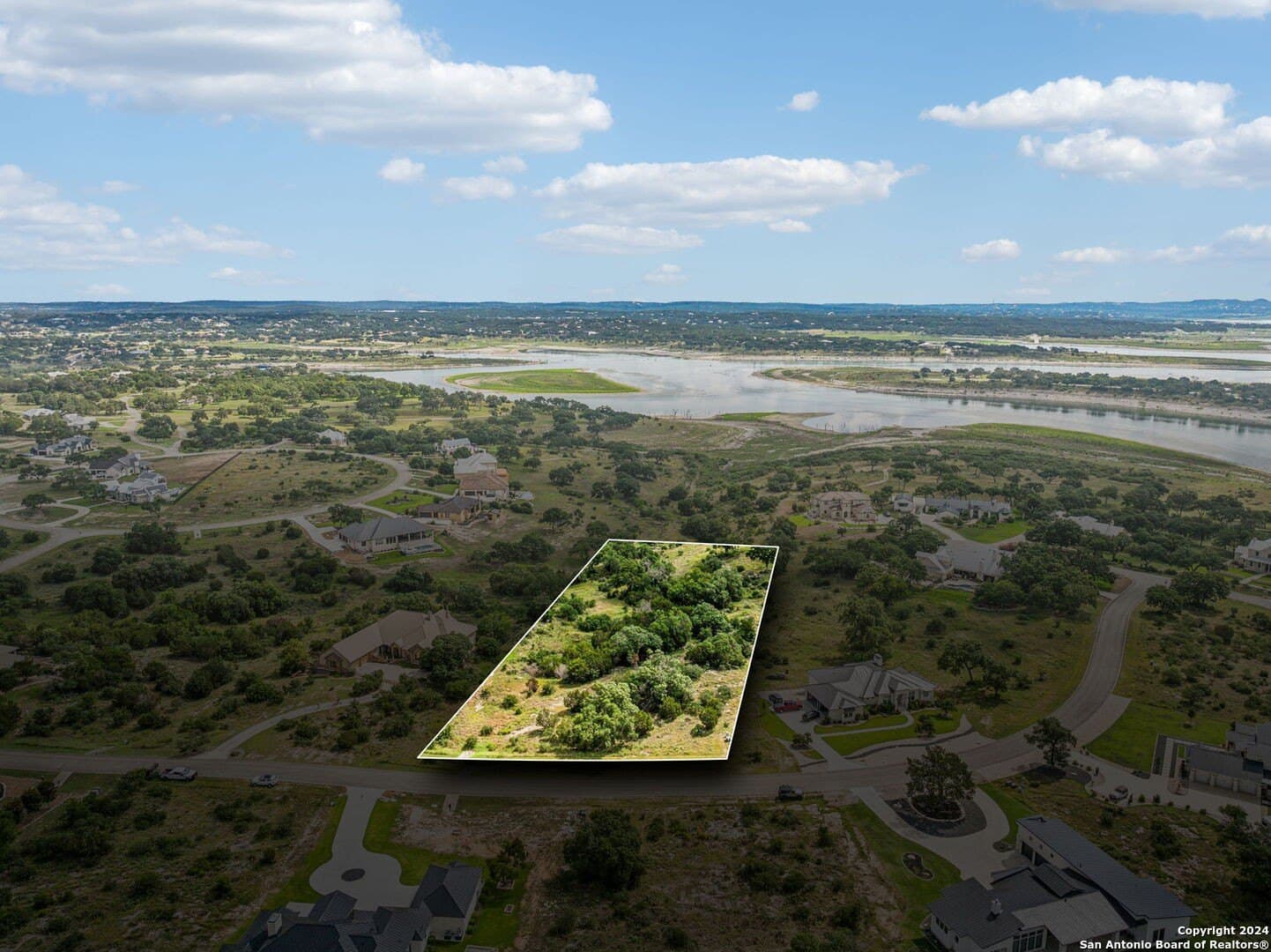 1.86 acres in Comal County