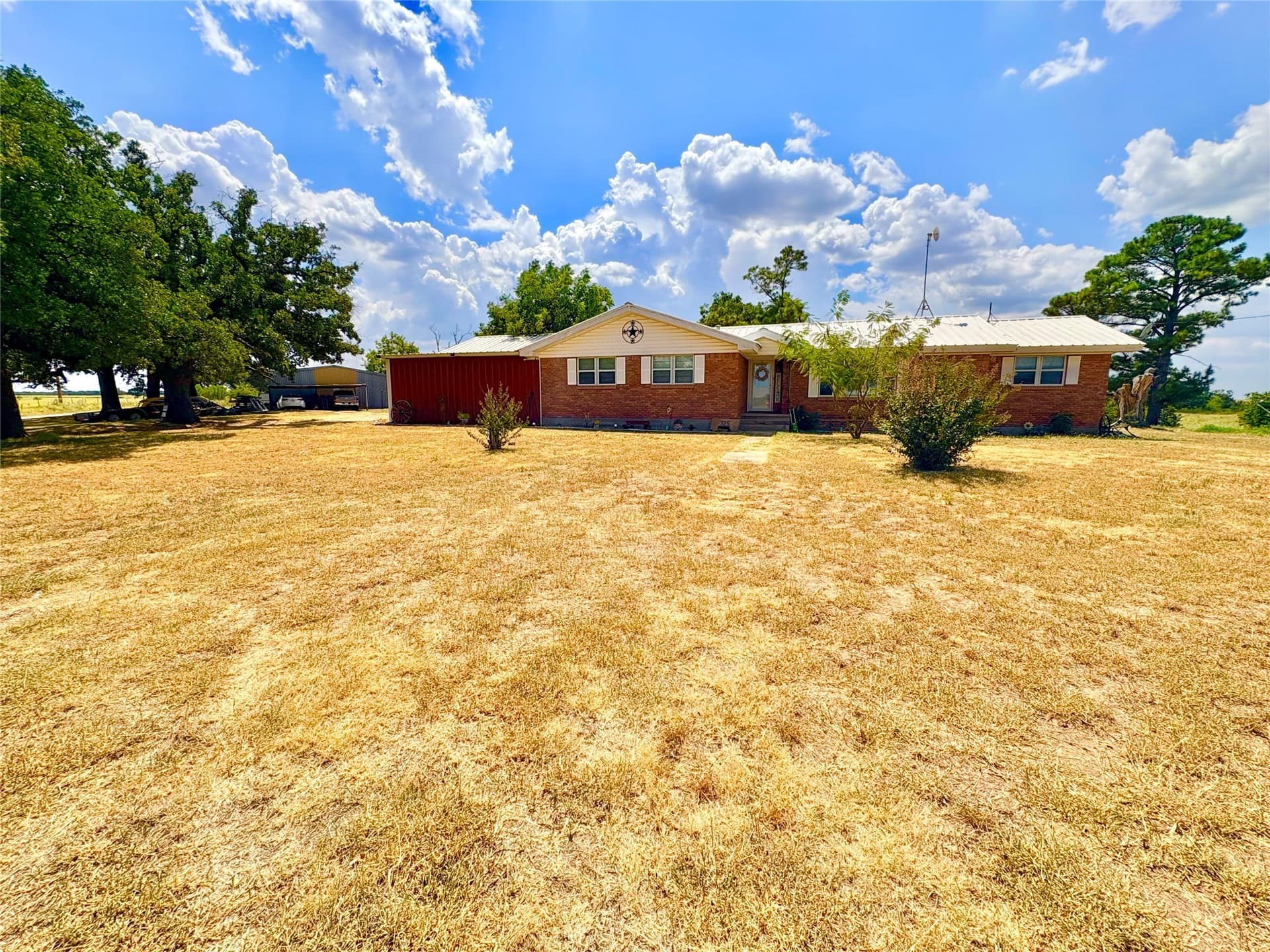 80 acres in Eastland County - photo 4