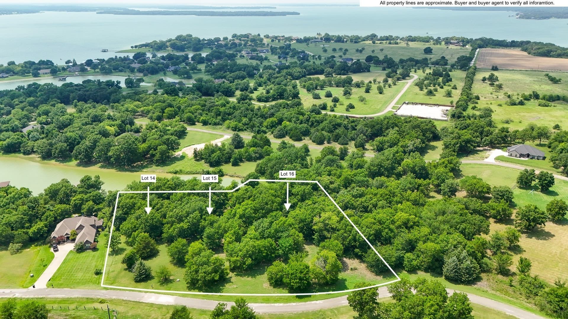 2.76 acres in Navarro County