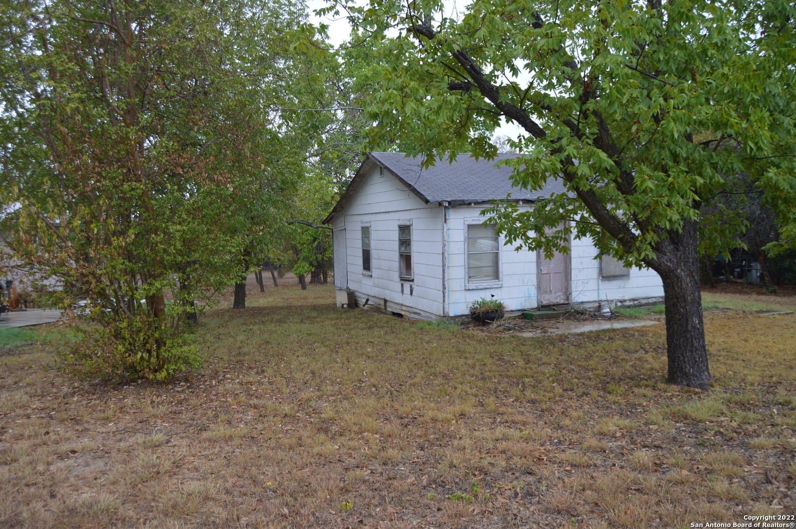 0.58 acres in Comal County - photo 6