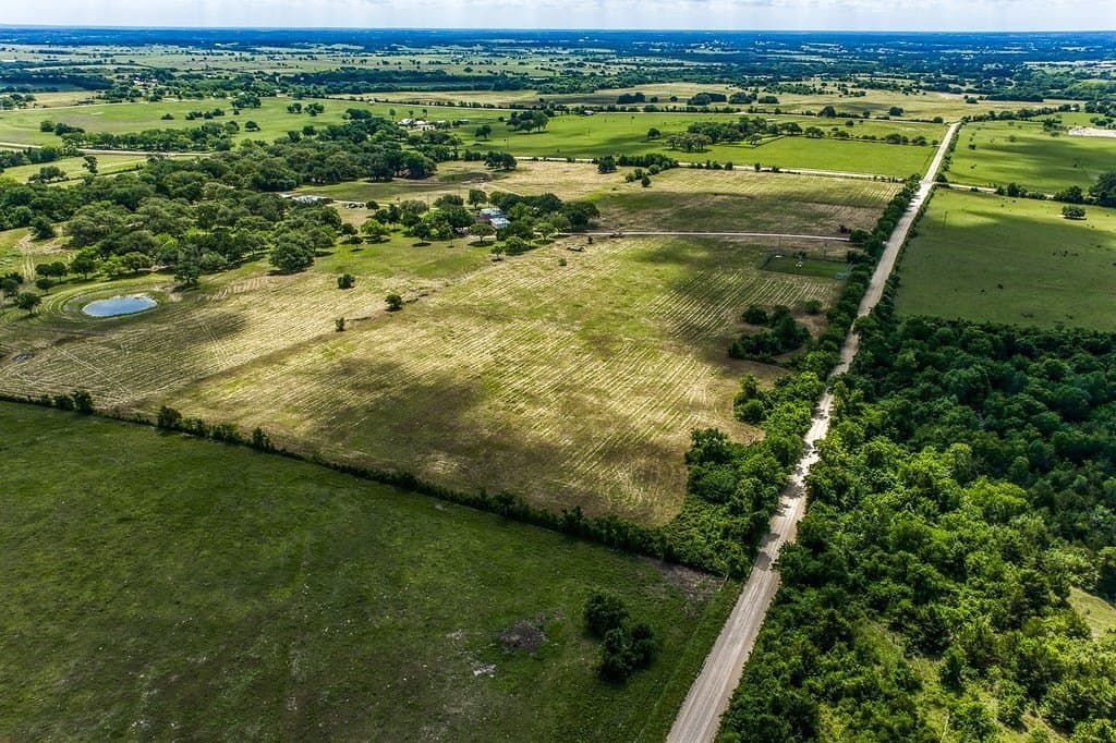 8 acres in Washington County gallery image 4