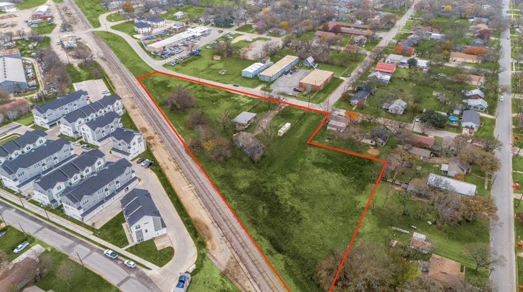 1.95 acres in Erath County