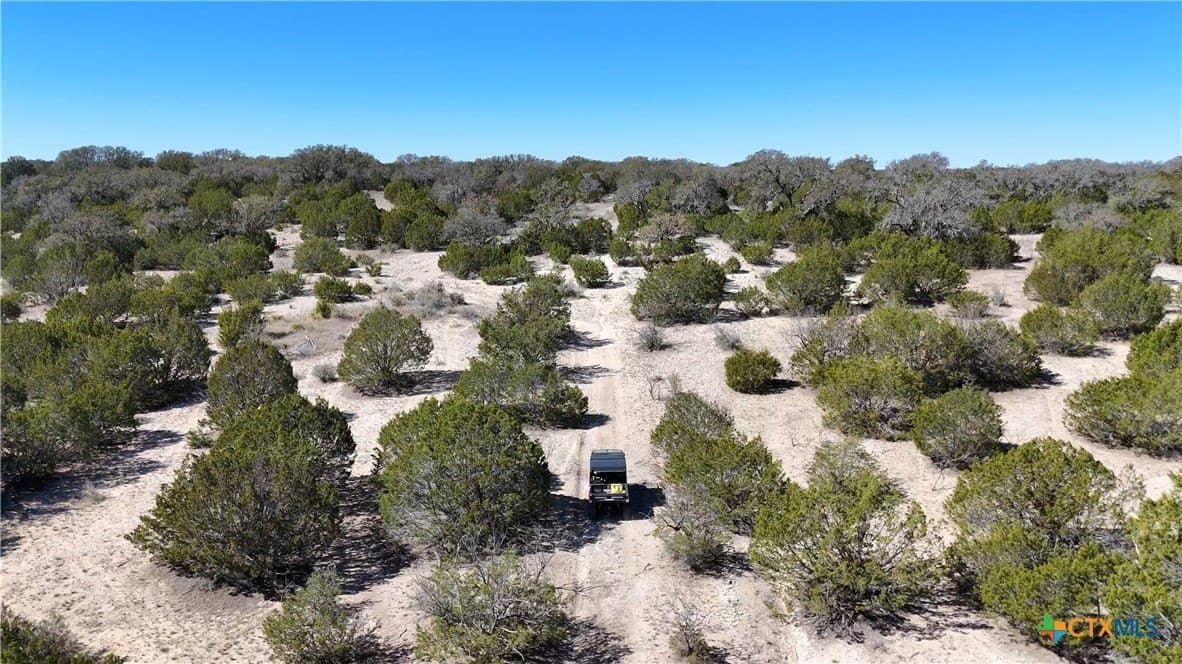 827 acres in Menard County gallery image 2