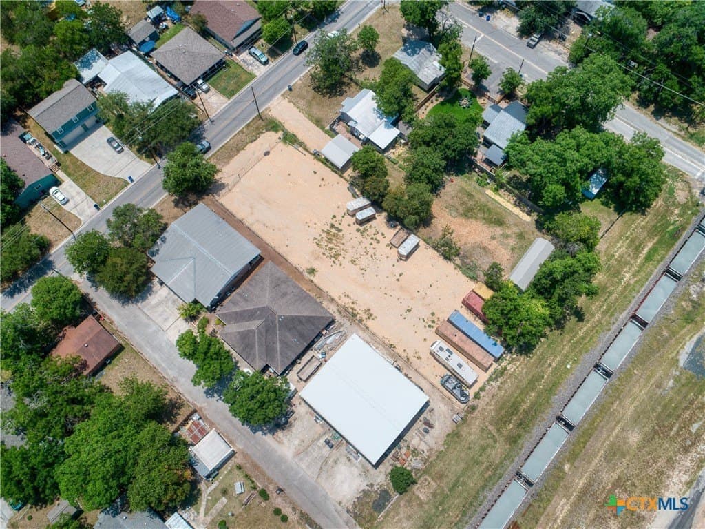 0.44 acres in Comal County - photo 8