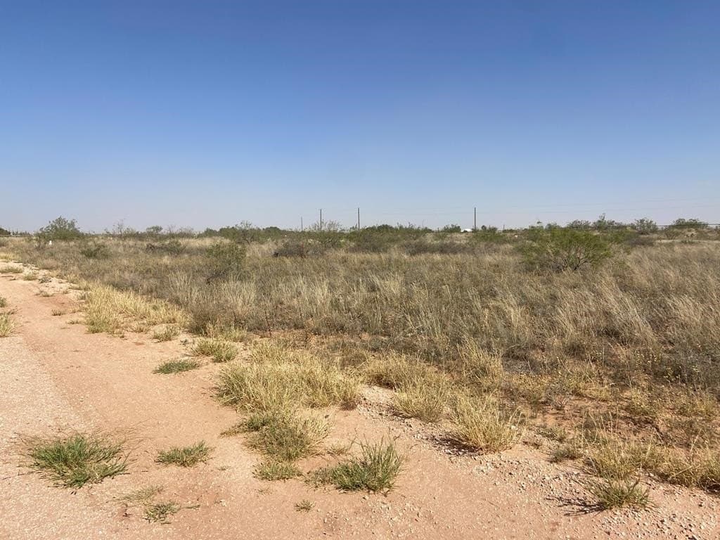 1.23 acres in Midland County