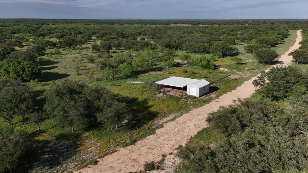 100 acres in Schleicher County - photo 26