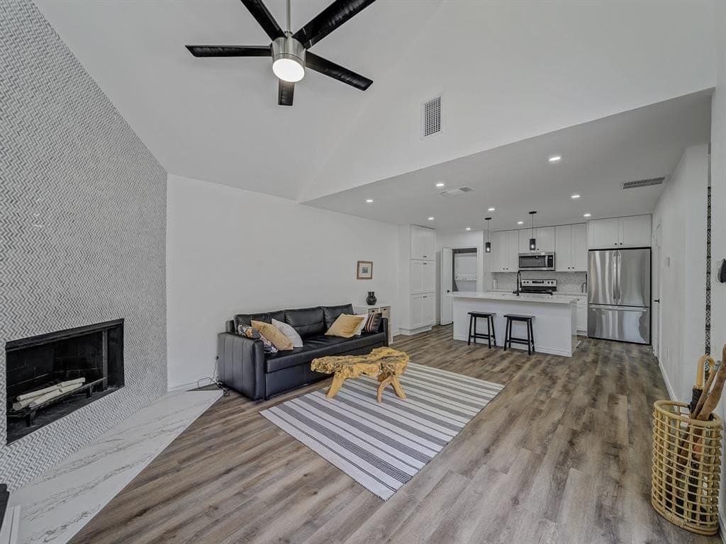 19.86 acres in Dallas County gallery image 2