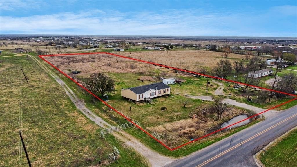 4.05 acres in Ellis County