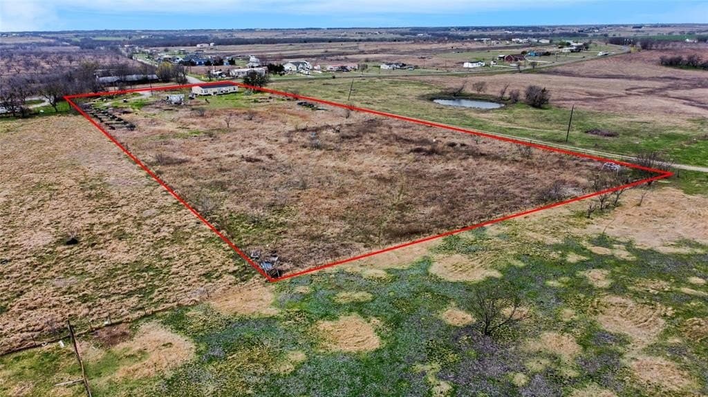 4.05 acres in Ellis County gallery image 2