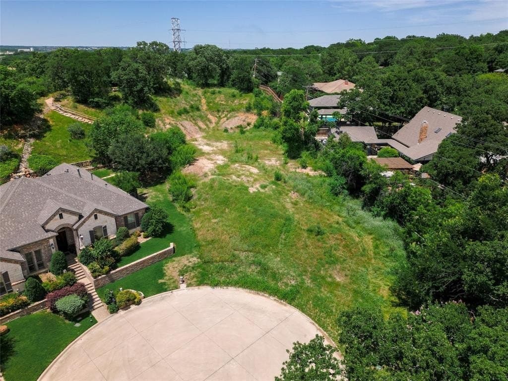 0.87 acres in Tarrant County featured view