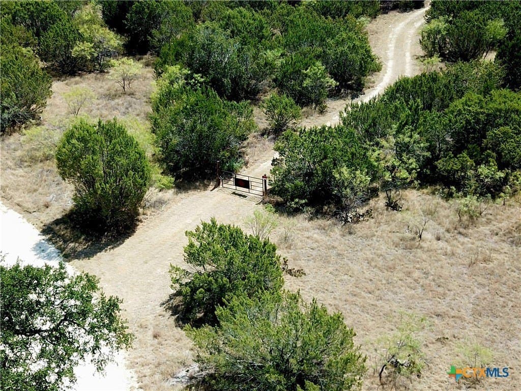 20.23 acres in Lampasas County - photo 4